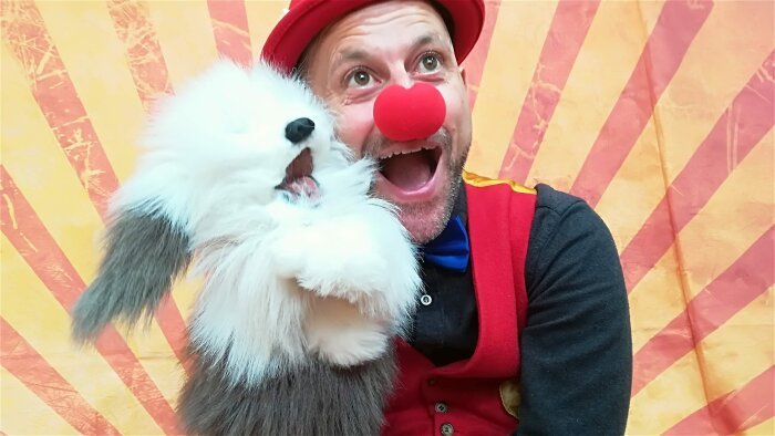 Promotional picture for The Webcam Circus Show
